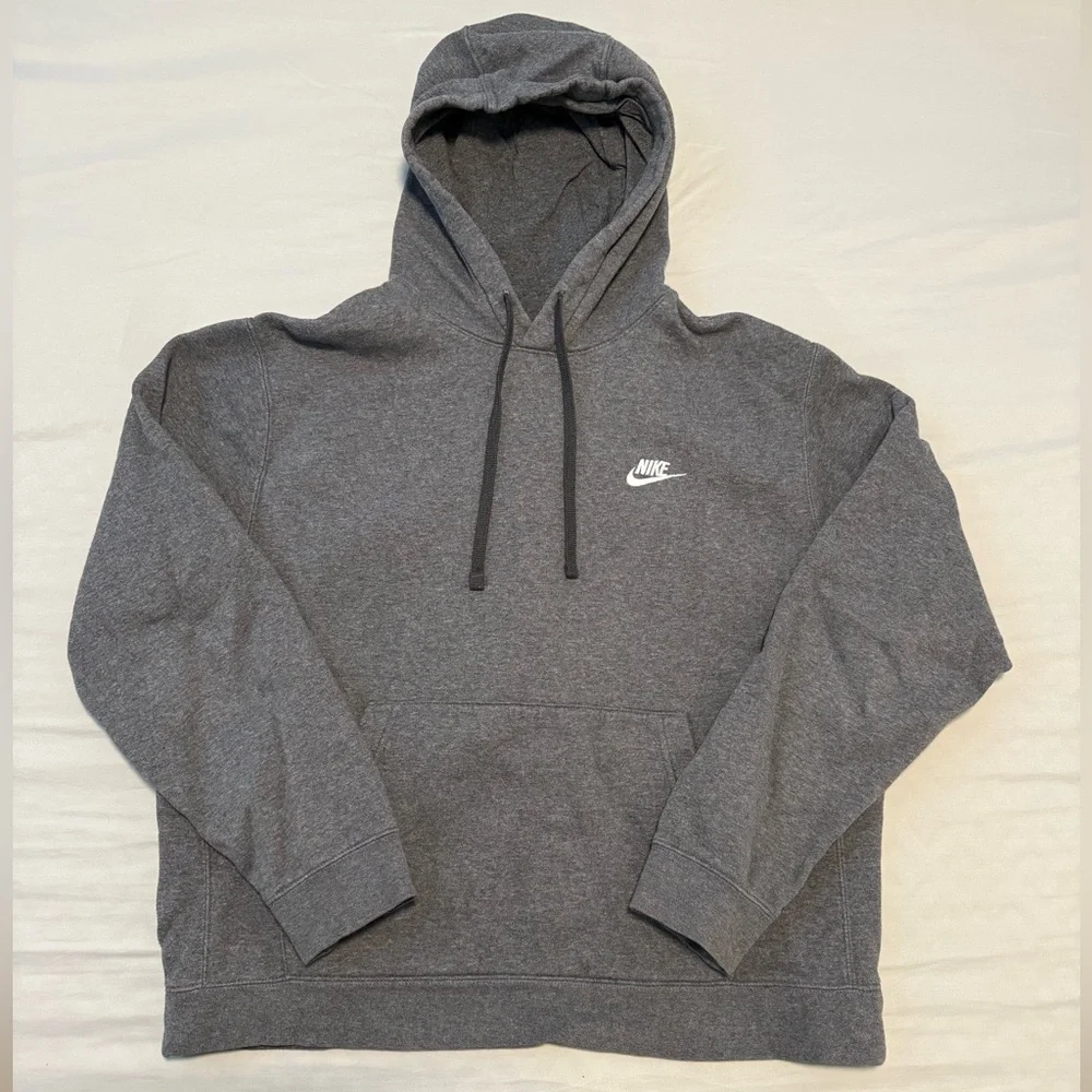 Nike Charcoal Gray Men's Hoodie - Picture 1 of 3